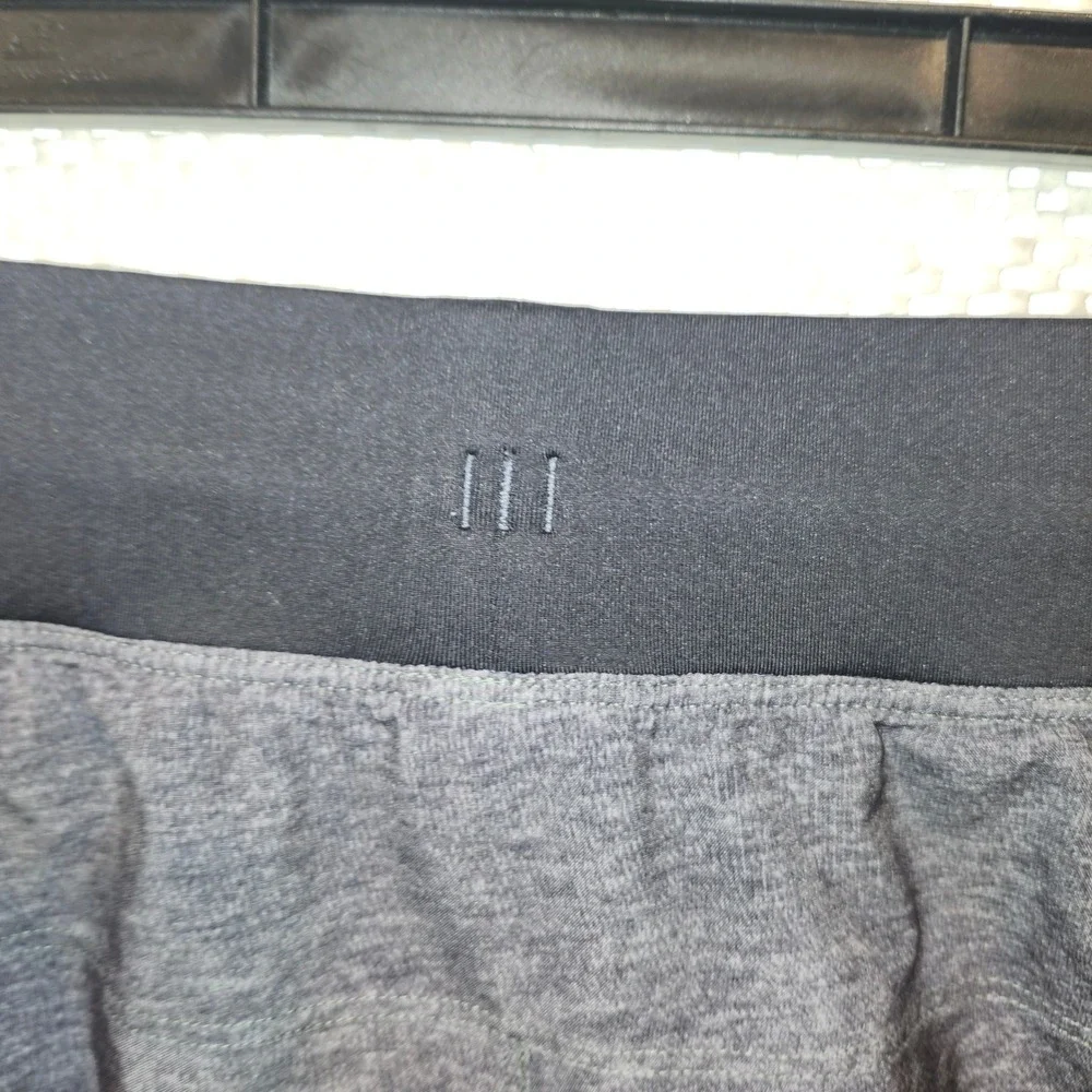 Lululemon Mens Heathered Grey Athletic Gym Training Shorts Liner Pocket 3830